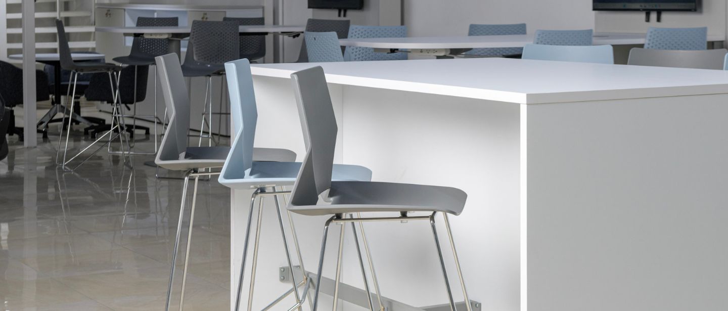 Mobiliario de oficina | Ideal para el sector bancario | PM STEELE®